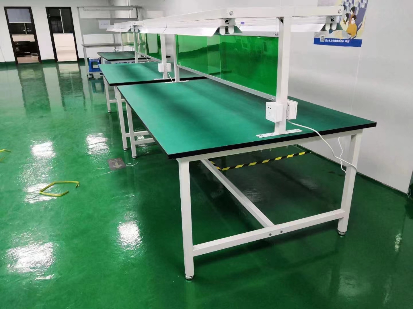 �����_(t��i)